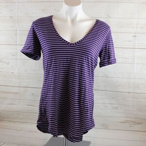 LULULEMON M Stripe Top Shirt Medium V-Neck